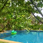 E-Outfitting Boutique Chiang Mai